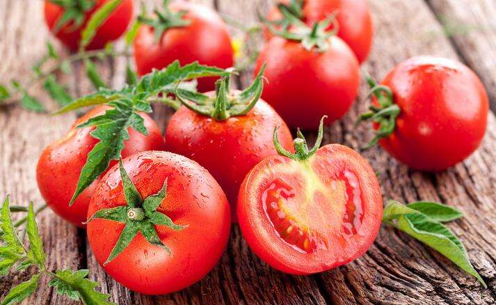 “西红柿减肥餐”